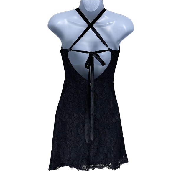 Lulu’s Lace Halter Top Mini A-Line Black Dress Size M - Picture 3 of 8